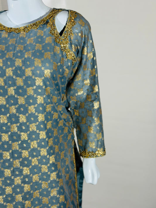 Elegant 2-Piece Party Wear Dress – Latest Design in Premium Silk Jamawar