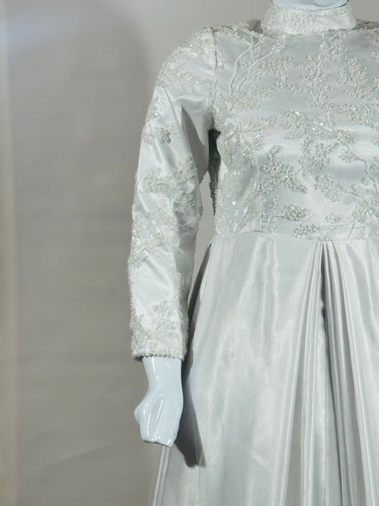 Luxury Bridal Maxi – Net and Silk Fabric Elegance for Your Special Day