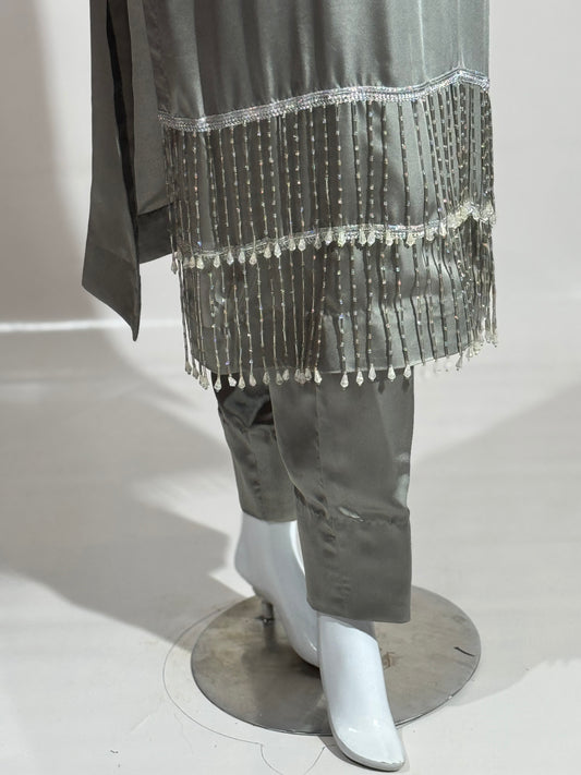 Stylish 2-Piece Casual Outfit – Soft and Comfortable Silk Fabric