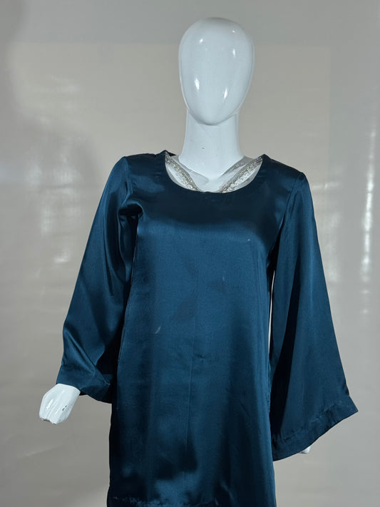 Elegant 2-Piece Silk Party Wear Dress – Sophisticated Style for Special Occasions