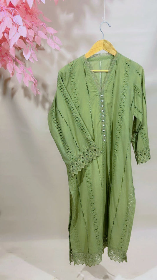 1-Piece Chikankari Lawn Kurti – Premium Embroidered Summer Wear
