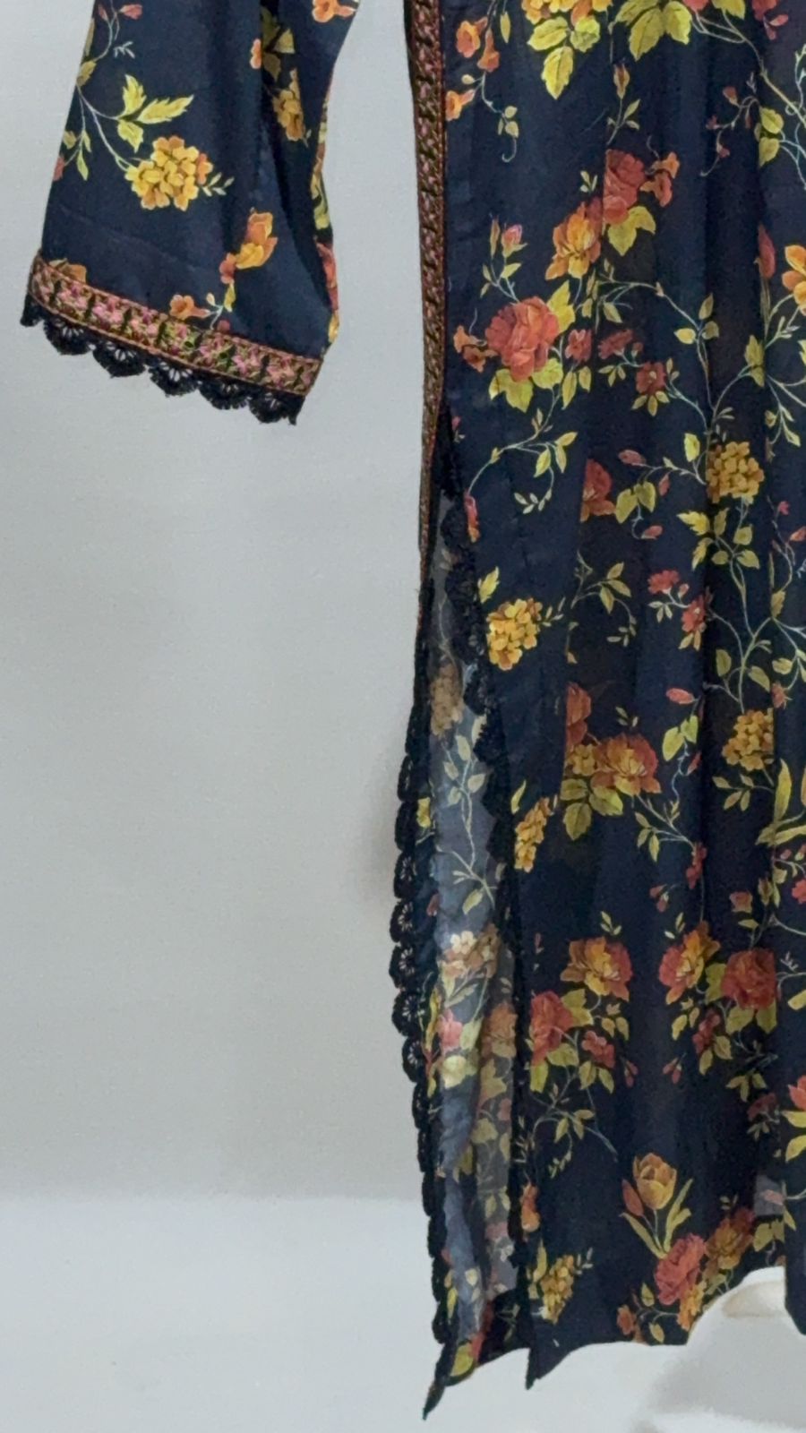 Meevrah 2-Piece Printed Classic Lawn Suit – Timeless Prints, Everyday Comfort