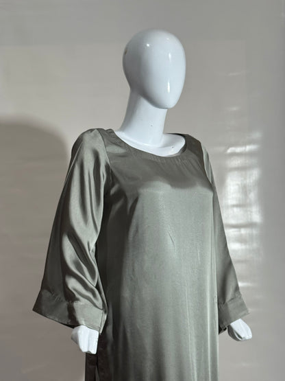 Stylish 2-Piece Casual Outfit – Soft and Comfortable Silk Fabric