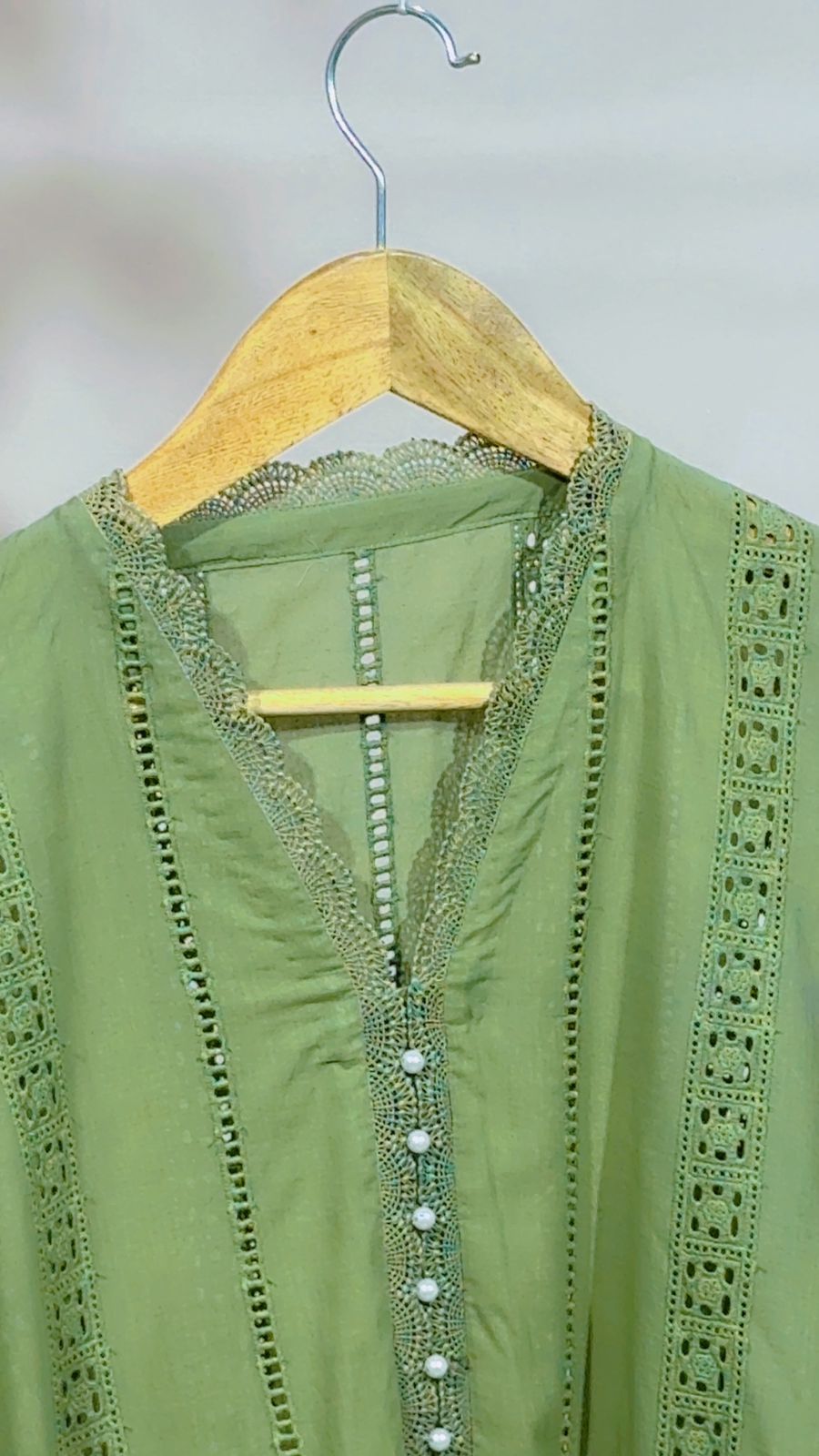 1-Piece Chikankari Lawn Kurti – Premium Embroidered Summer Wear